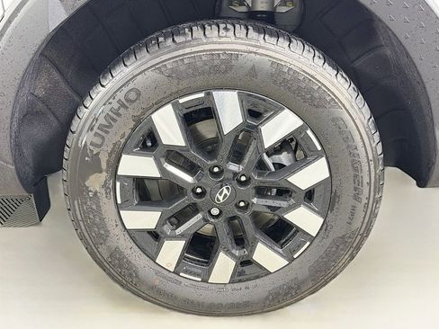 Used 2025 Hyundai Santa Cruz SE FWD image 30