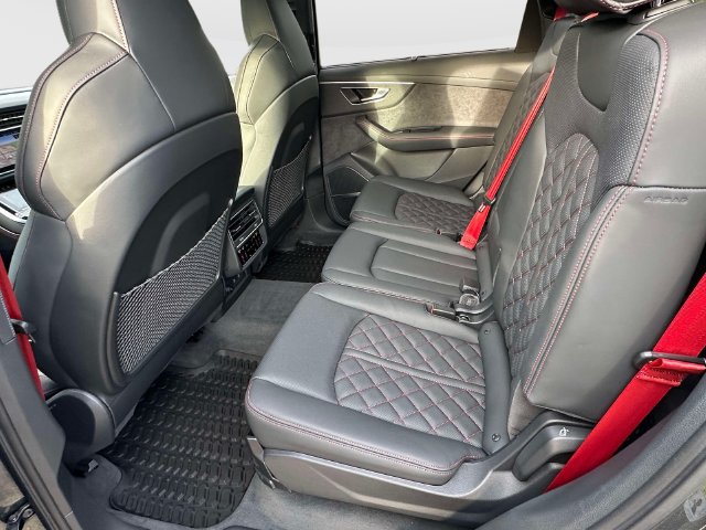Certified 2026 Audi Q7 3.0T Prestige AWD/4WD image 14