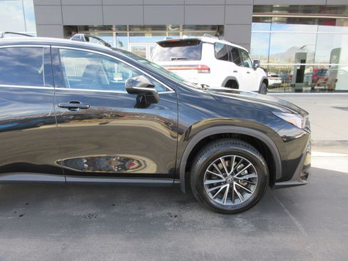 Used 2025 Lexus NX 350h 350h Base w/ Cold Area Package image 12