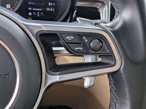 Used 2021 Porsche Macan AWD/4WD image 23