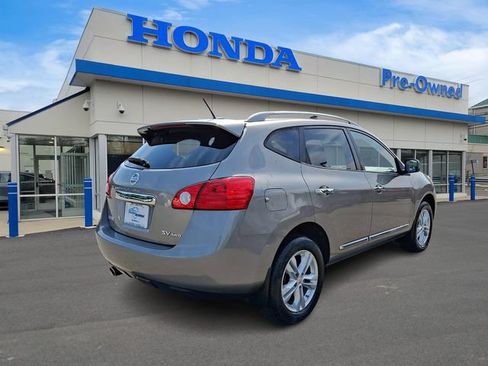 Used 2013 Nissan Rogue SV w/ Premium Pkg AWD/4WD image 4