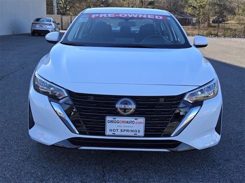 Used 2025 Nissan Sentra SV image 8