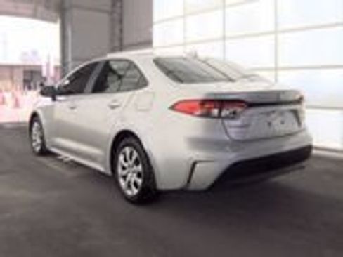 Used 2025 Toyota Corolla LE FWD image 8
