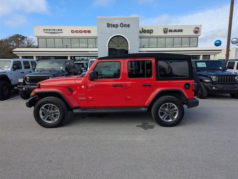 Used 2018 Jeep Wrangler Unlimited Sahara image 8