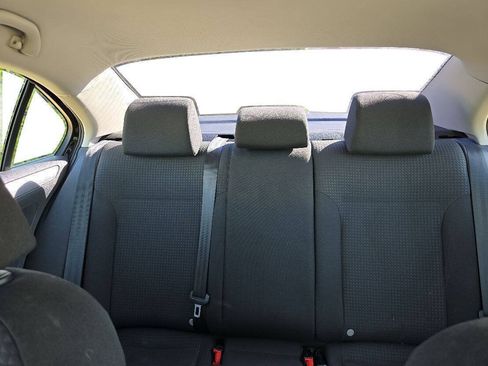 Used 2016 Volkswagen Jetta SE FWD image 20
