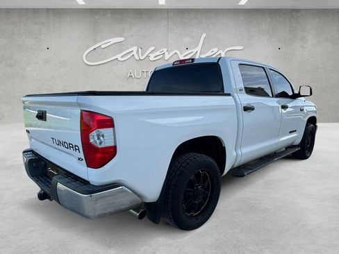 Used 2018 Toyota Tundra SR5 w/ SR5 Upgrade Package AWD/4WD image 16