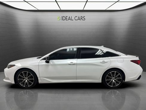 Used 2019 Toyota Avalon XSE w/ Carpet Mat Package FWD image 8
