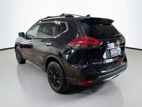 Used 2017 Nissan Rogue SV w/ Midnight Edition AWD/4WD image 8