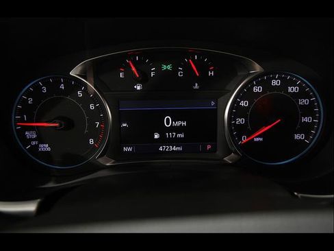 Used 2023 Chevrolet Traverse LT FWD image 8