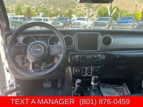 Used 2023 Jeep Wrangler Unlimited w/ 8.4" Radio Group AWD/4WD image 18