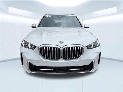 Used 2024 BMW X5 sDrive40i w/ Premium Package RWD image 2