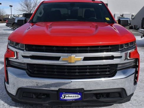 Used 2021 Chevrolet Silverado 1500 LT image 2