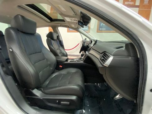 Used 2021 Honda Accord EX-L image 16