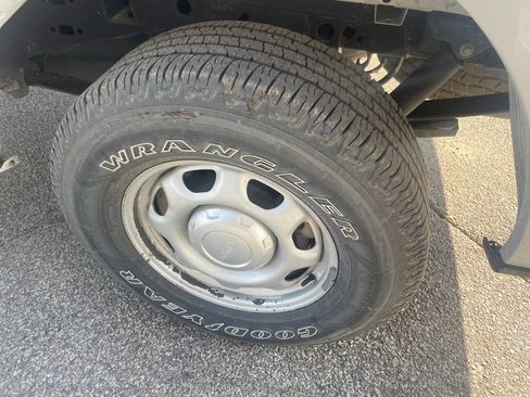 Used 2022 Ford F150 XL w/ Equipment Group 101A High RWD image 10