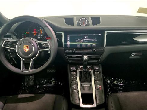 Used 2020 Porsche Macan image 15