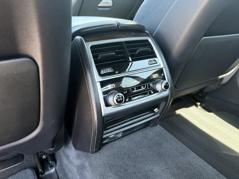 Used 2020 BMW 740i xDrive w/ M Sport Package AWD/4WD image 21