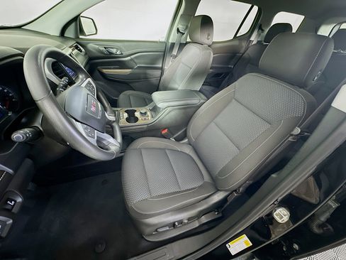 Used 2023 GMC Acadia SLE w/ Driver Convenience Package image 13