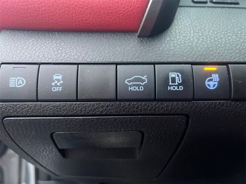 Used 2022 Toyota Camry XSE image 14