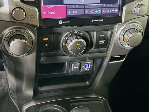 Used 2020 Toyota 4Runner SR5 RWD image 23