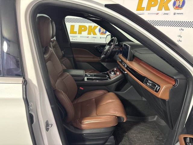 Used 2020 Lincoln Aviator Reserve w/ Equipment Group 202A AWD/4WD image 18