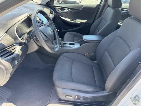 Used 2023 Chevrolet Malibu LT FWD image 27