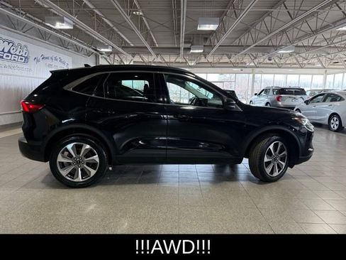 Used 2024 Ford Escape Platinum image 10