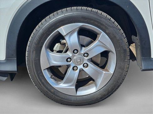 Used 2016 Honda HR-V LX image 28