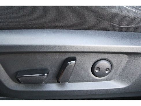 Certified 2022 Nissan Rogue SV FWD image 25