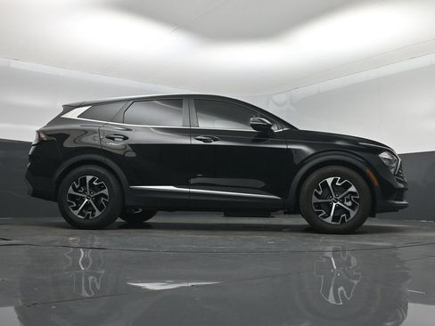 Used 2023 Kia Sportage EX FWD image 16
