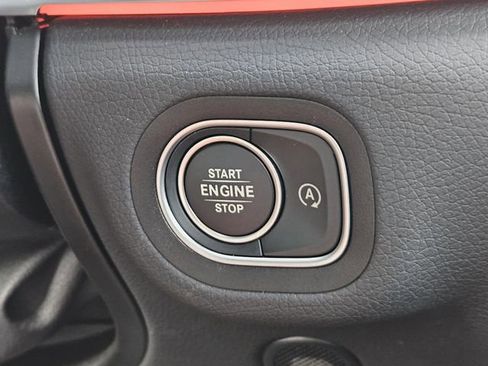 Certified 2025 Mercedes-Benz GLE 450 4MATIC image 20