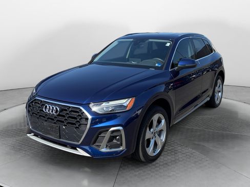 Used 2024 Audi Q5 2.0T Premium Plus w/ Premium Plus Package AWD/4WD image 3