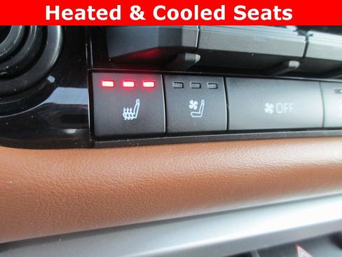 Used 2023 Toyota Tundra 1794 Edition image 18