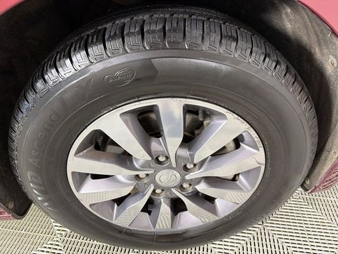 Used 2019 Chrysler Pacifica Touring-L FWD image 11