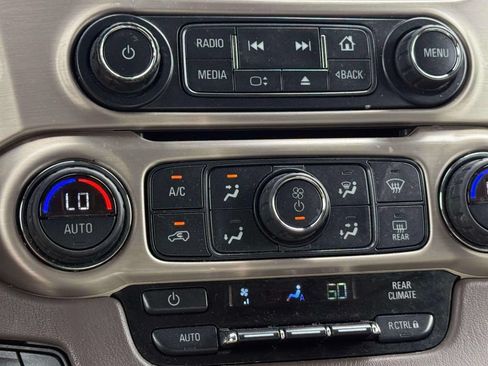 Used 2016 GMC Yukon Denali AWD/4WD image 24