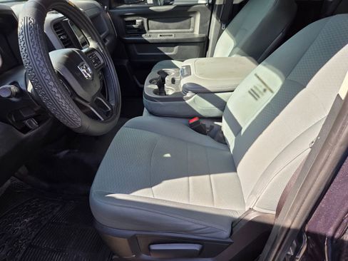 Used 2018 RAM 1500 Tradesman w/ Popular Equipment Group image 9