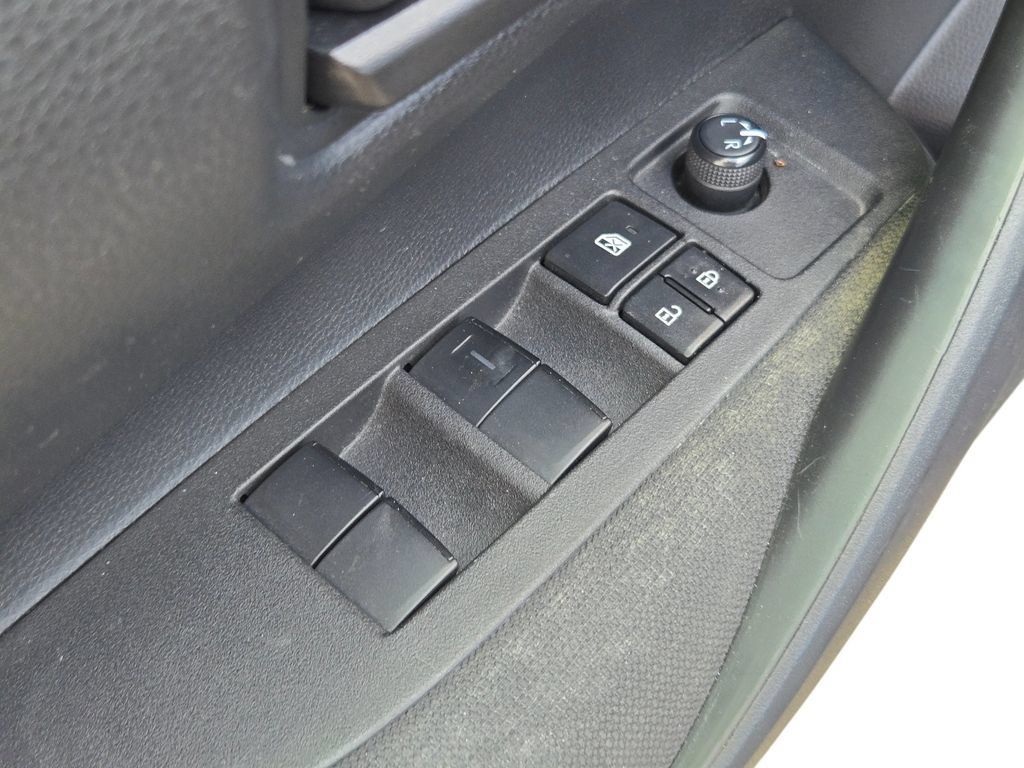 Used 2022 Toyota Corolla LE FWD image 16