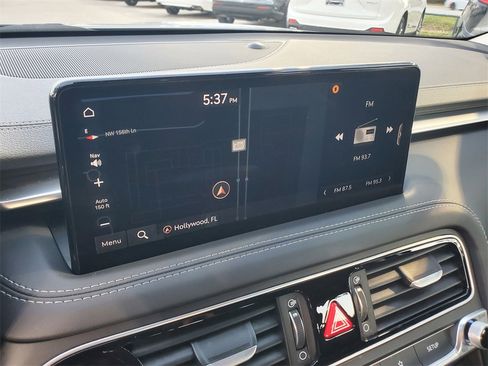 Used 2023 Genesis G70 2.0T image 27