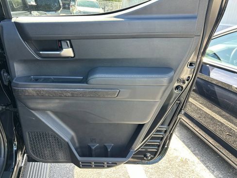 Used 2025 Toyota Tacoma Limited AWD/4WD image 42