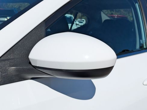 Used 2024 Nissan Sentra SV image 27