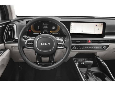 Used 2025 Kia Sorento EX AWD/4WD image 9