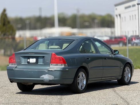 Used 2005 Volvo S60 2.5T image 9