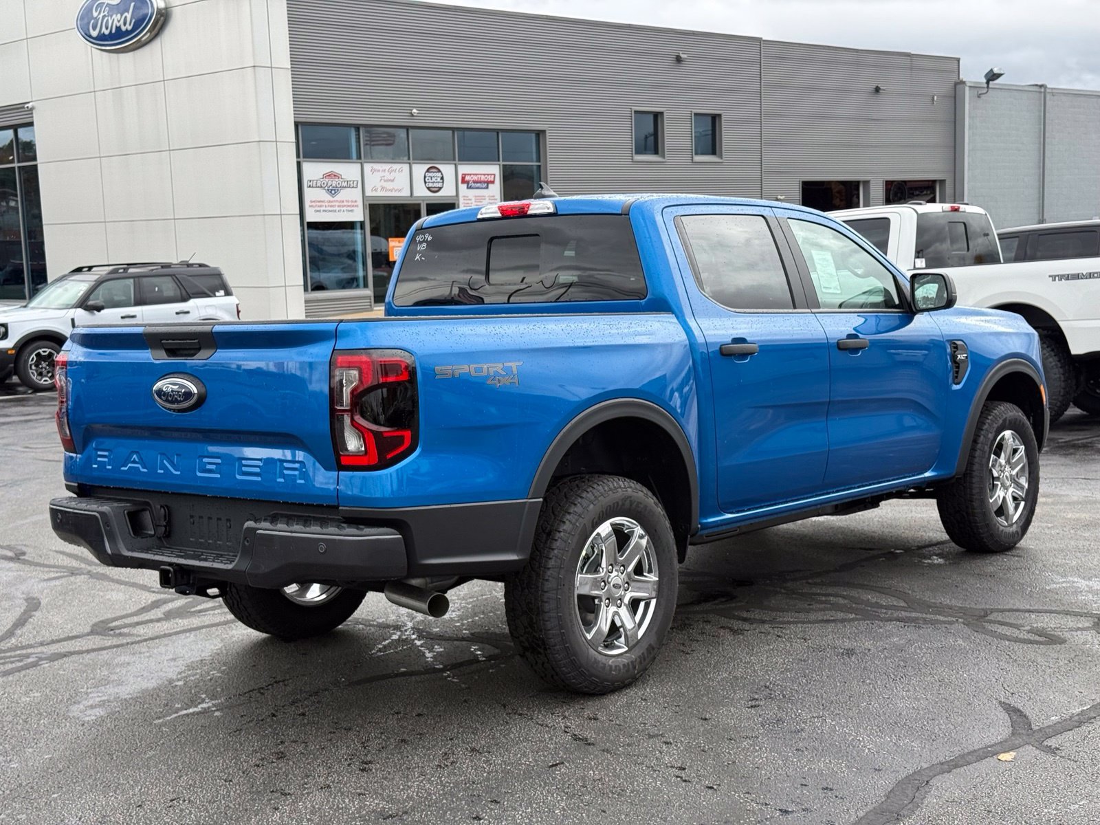 New 2026 Ford Ranger XLT w/ Equipment Group 301A High AWD/4WD image 7