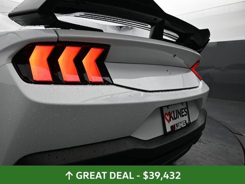 Used 2024 Ford Mustang GT Premium image 19