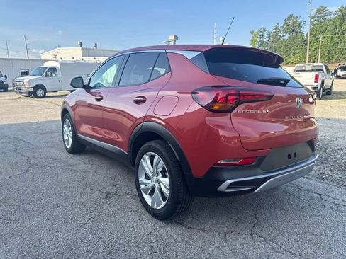 Used 2024 Buick Encore GX Preferred w/ Comfort Package FWD image 3