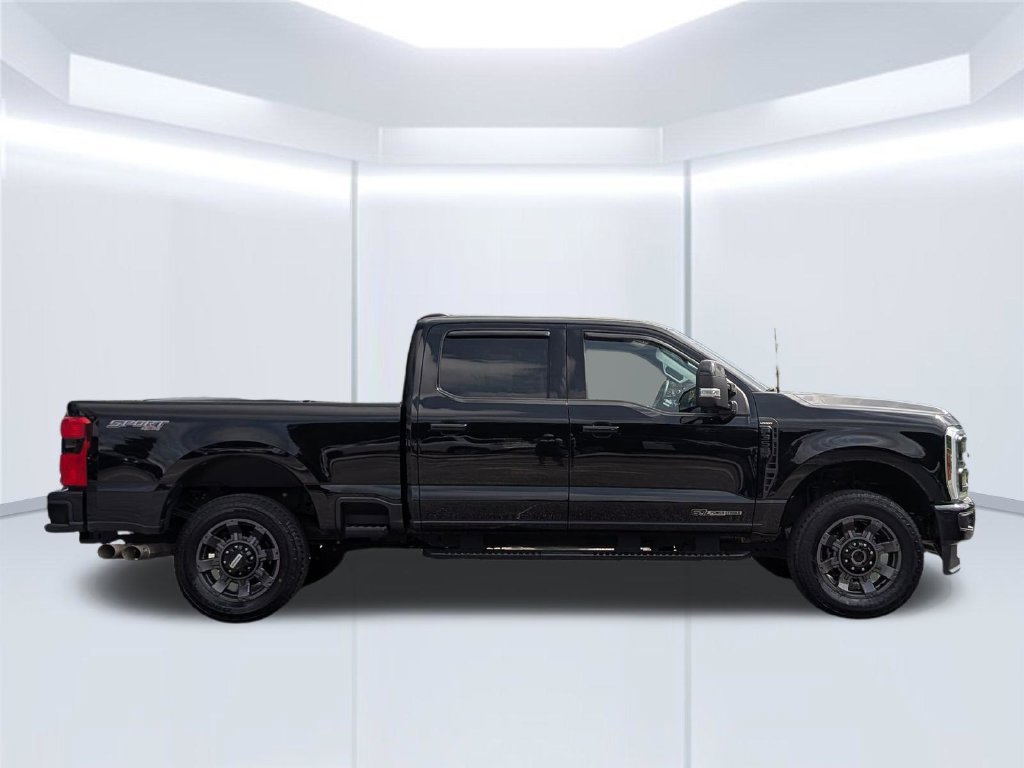 Used 2024 Ford F350 Lariat w/ Sport Appearance Package AWD/4WD image 7