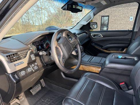 Used 2017 GMC Yukon XL Denali w/ Open Road Package image 10