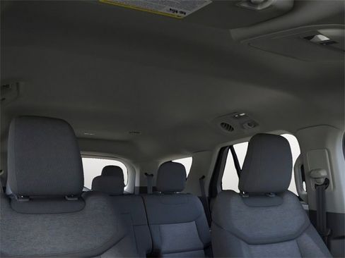 New 2026 Ford Explorer Active image 22