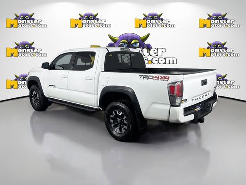 Used 2021 Toyota Tacoma TRD Sport AWD/4WD image 7