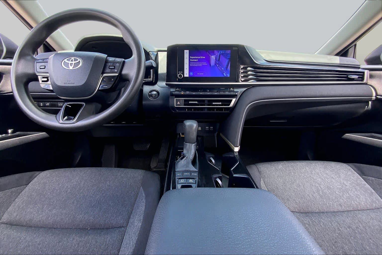 Used 2025 Toyota Camry LE FWD image 15
