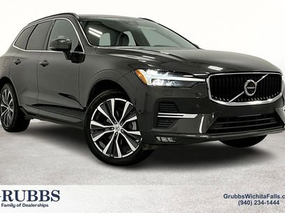 Used 2022 Volvo XC60 B5 Momentum w/ Advanced Package